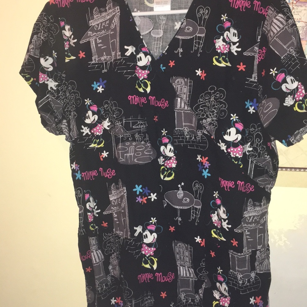 Minnie mouse scrub top black